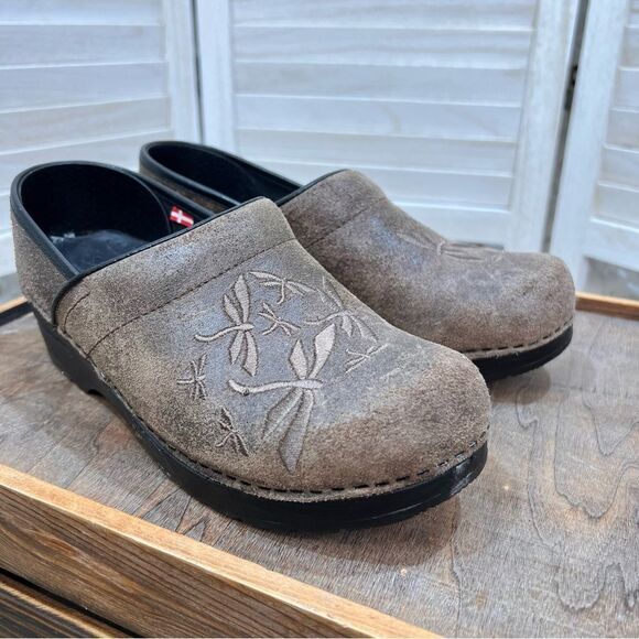 Sanita Embroidered Dragonfly Danish Clogs 39 - Picture 1 of 12